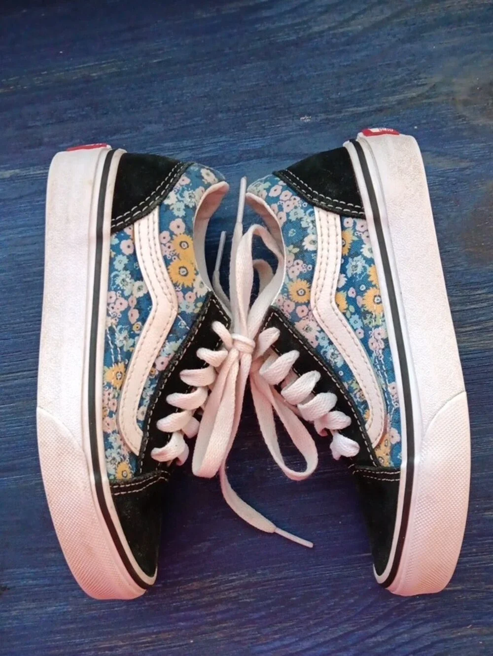 Old Skool Vans Sneakers  Blue Floral and Black Suede Girls Size 12